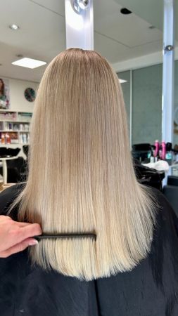 zdjęcie 5 włosy v Salon urody Eterna Warszawa Mokotów