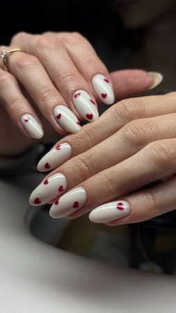 zdjęcie 4 manicure v Salon urody Eterna Warszawa Mokotów